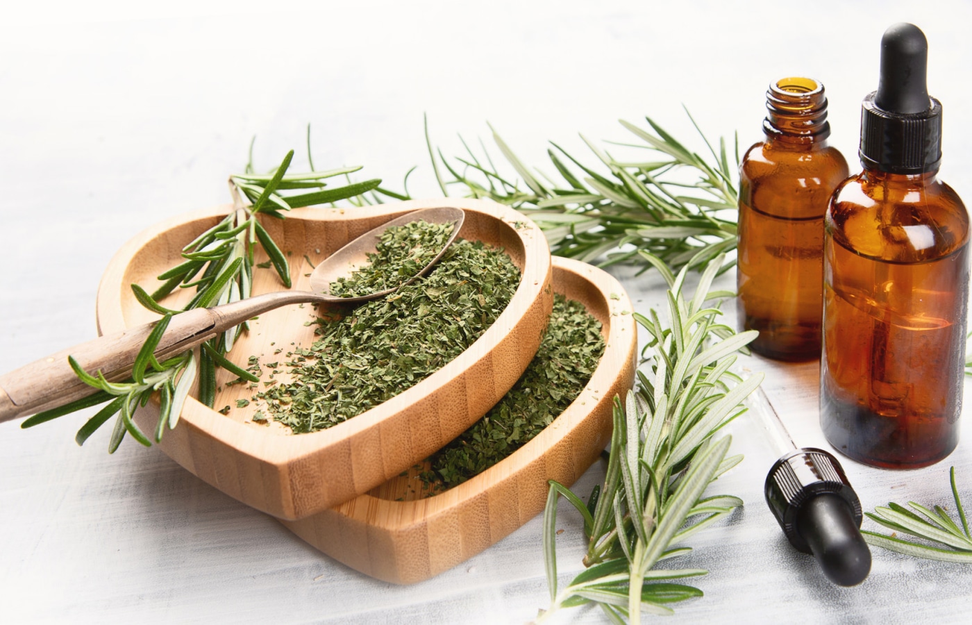 The Benefits of Using Rosemary Essential Oil Around the Home